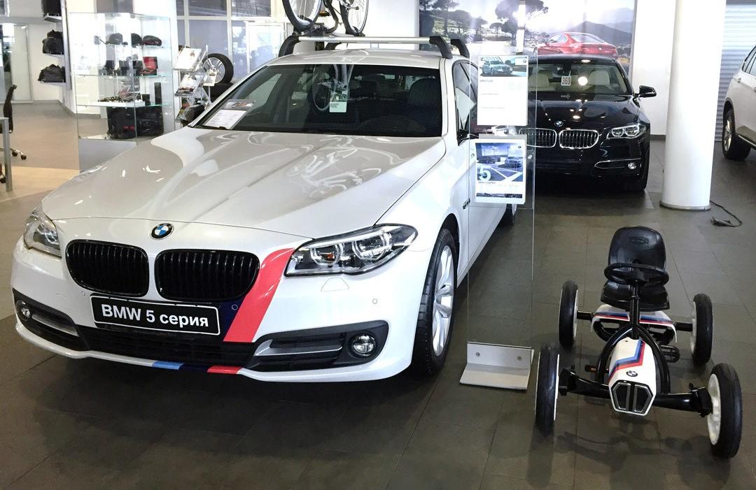 Шествие веломобилей Berg BMW по автосалонам продолжается!