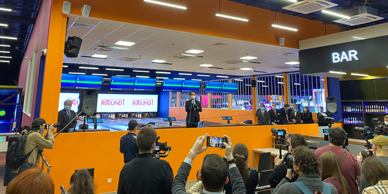 Новый развлекательный центр Round1 в ТРЦ “Европейский” открылся при содействии компании “Новые горизонты”!